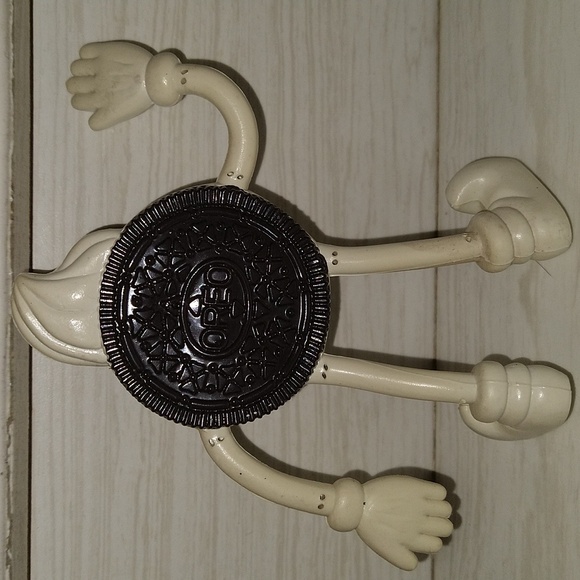 Vintage Oreo Cookie Bendee Character Figure - Picture 2 of 2